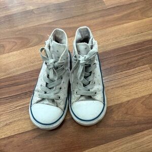 Girls 10C converse shoes